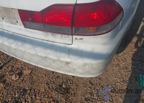 2001 Honda Accord 2.3 Lx z USA, uszkodzony, nr VIN 1HGCG56411A007343